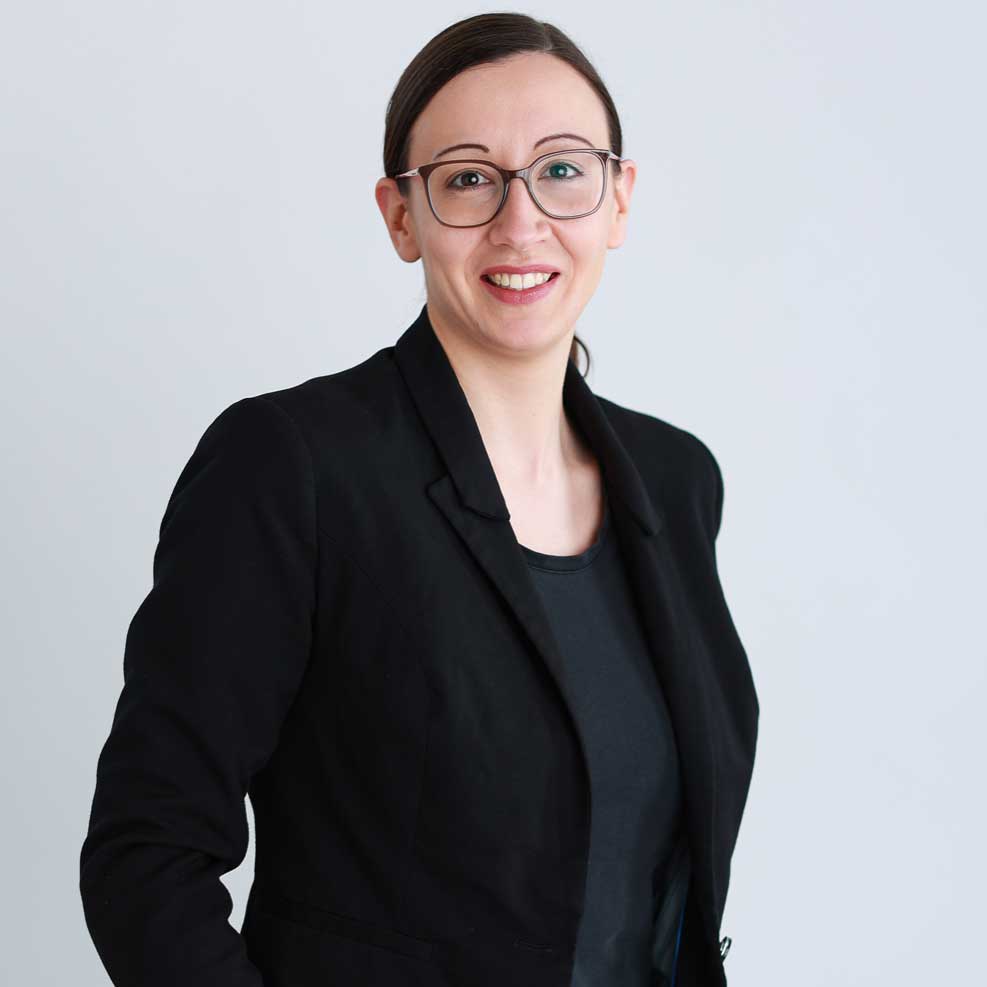 Sandra Schultheis – Geschäftsführerin von SAMA Finanzen
